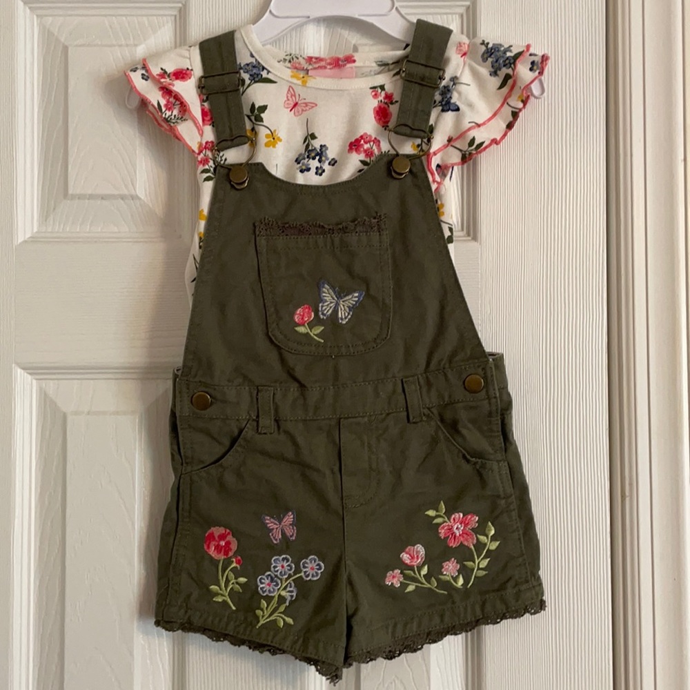Embroidered overall shorts set!